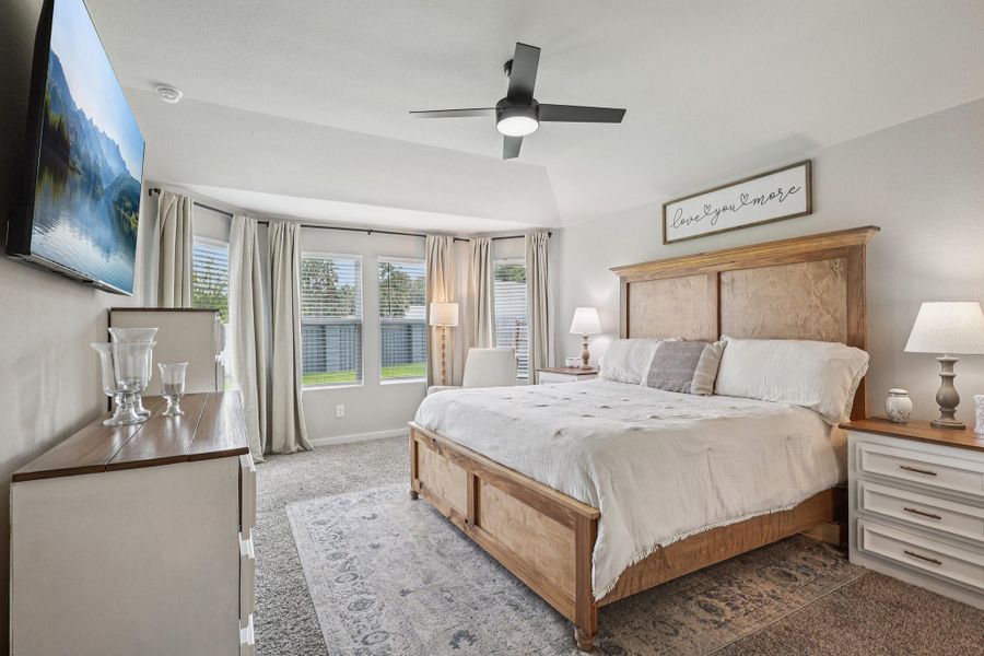 Furnished interior view inside a new home in Sundance Cove - Classic Series, Crosby (Image 21). Furnished interior view inside a new home in Sundance Cove - Classic Series, Crosby (Image 21).