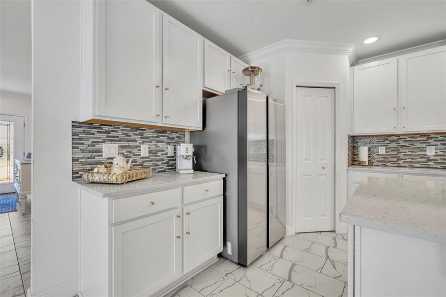 Furnished interior view inside a new home in , Leesburg (Image 30).