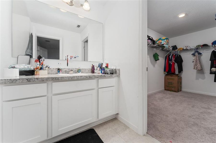 Furnished interior view inside a new home in Ashford Place, St. Cloud (Image 8).