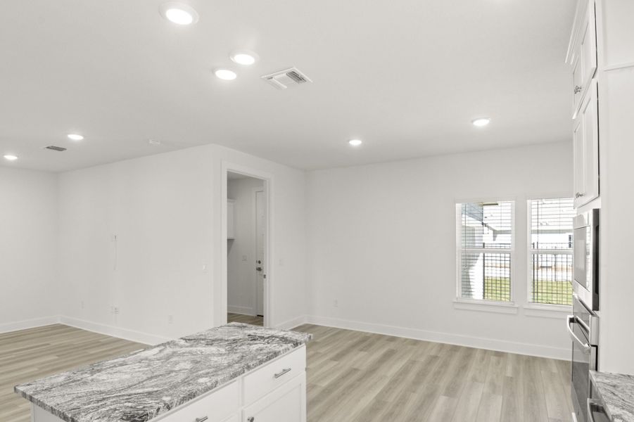 Spacious, unfurnished interior of a new home in Easton Park, Austin (Image 42).