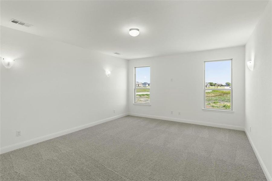 Spacious, unfurnished interior of a new home in Heritage, McLendon-Chisholm (Image 27).
