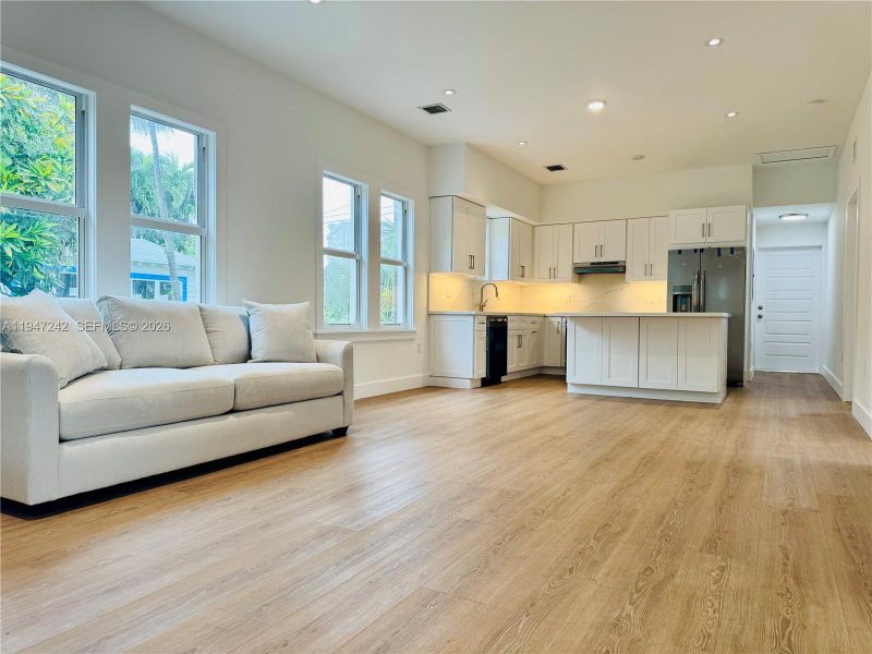 Furnished interior view inside a new home in , Coral Gables (Image 15).