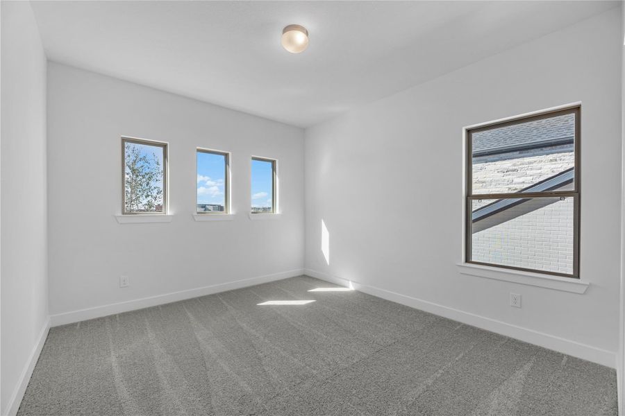 Representative image. Features, selections and colors may vary.