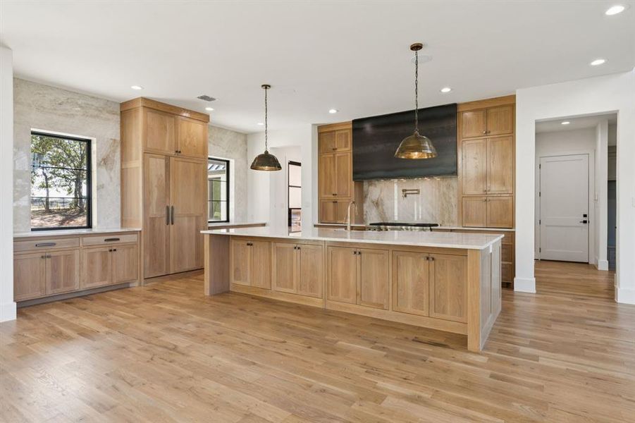 Furnished interior view inside a new home in , Weatherford (Image 5).