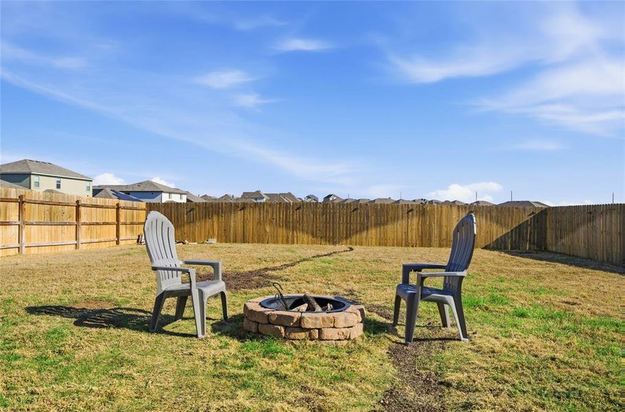Exterior details and patio area of a home in , Waco (Image 21).
