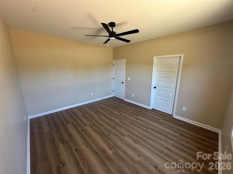Spacious, unfurnished interior of a new home in , Salisbury (Image 12).