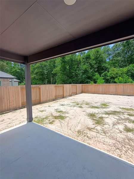 Exterior details and patio area of a home in Splendora Fields, Splendora (Image 4).