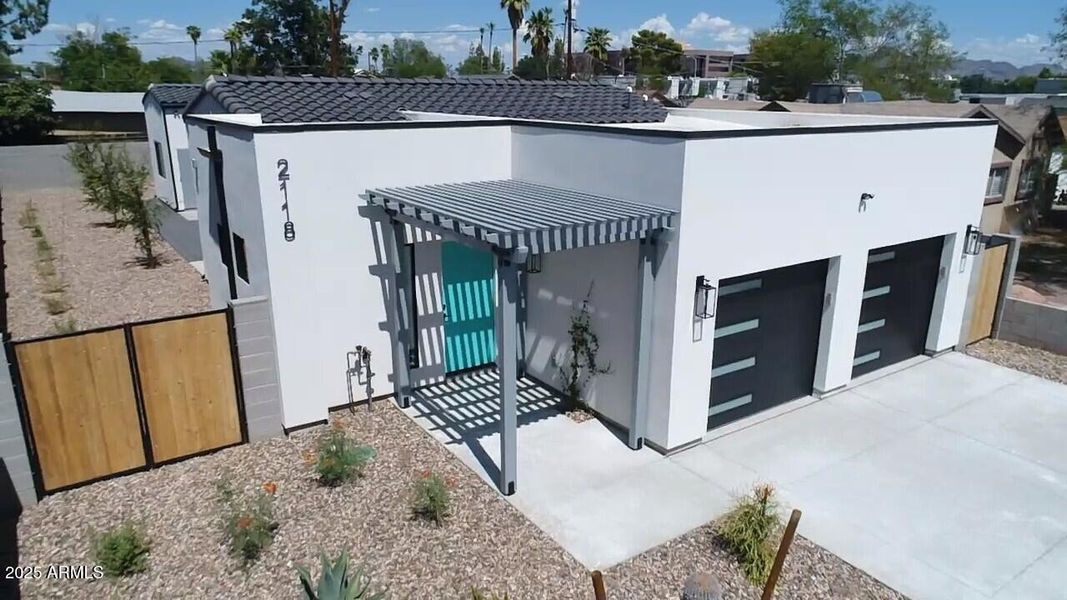 NEW Contemporary Home