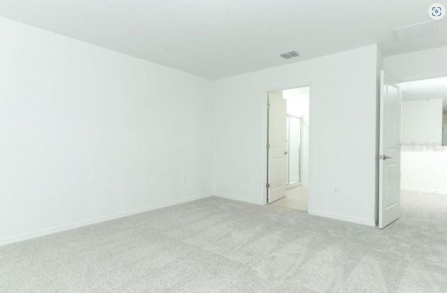 Spacious, unfurnished interior of a new home in Waterstone, Groveland (Image 15). Spacious, unfurnished interior of a new home in Waterstone, Groveland (Image 15).