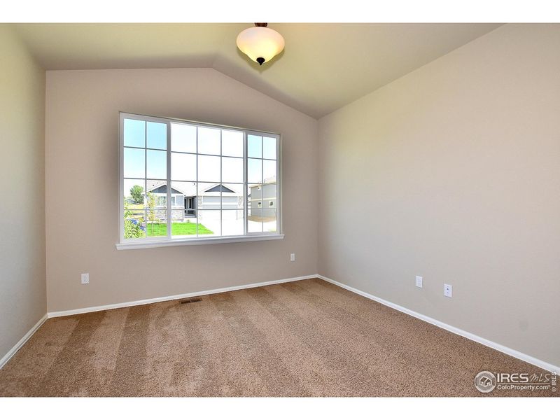 Spacious, unfurnished interior of a new home in Southridge, Johnstown (Image 22).