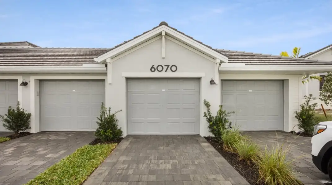 Hurricane-rated garage