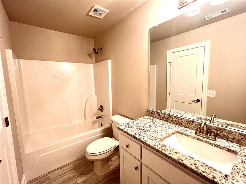 Furnished interior view inside a new home in , Jefferson (Image 7).