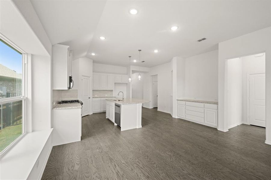 4325 Sun Meadow- DIning-2 4325 Sun Meadow- DIning-2