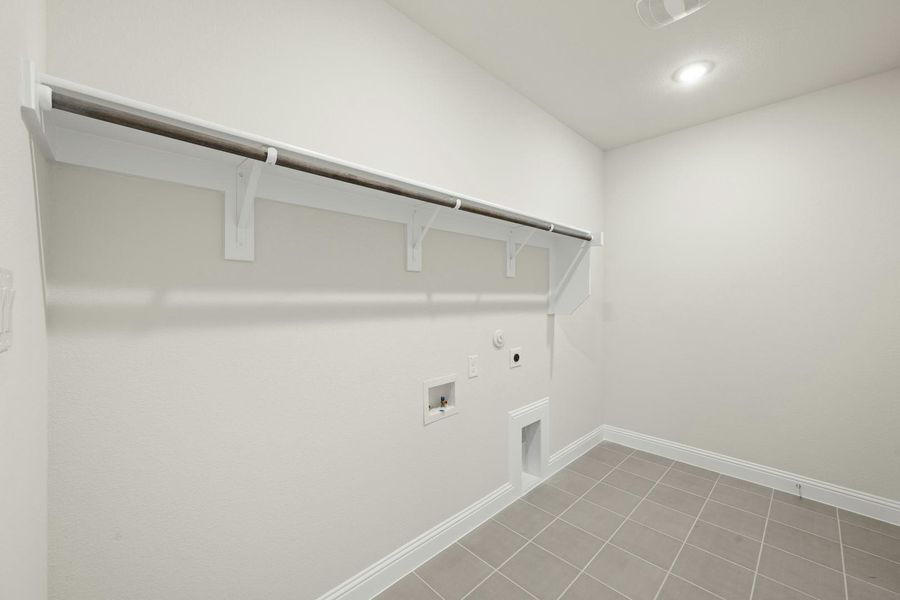 Spacious, unfurnished interior of a new home in Kentsdale Farms, DeSoto (Image 22). Spacious, unfurnished interior of a new home in Kentsdale Farms, DeSoto (Image 22).