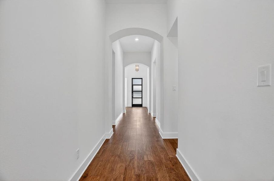 Spacious, unfurnished interior of a new home in Tavolo Park, Fort Worth (Image 29). Spacious, unfurnished interior of a new home in Tavolo Park, Fort Worth (Image 29).