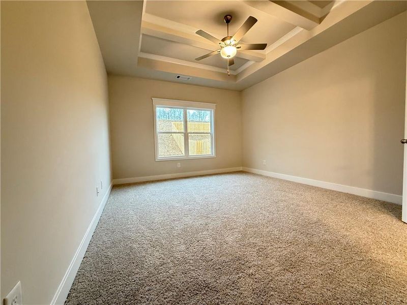 Spacious, unfurnished interior of a new home in Ponderosa Farms Manor, Gainesville (Image 27).