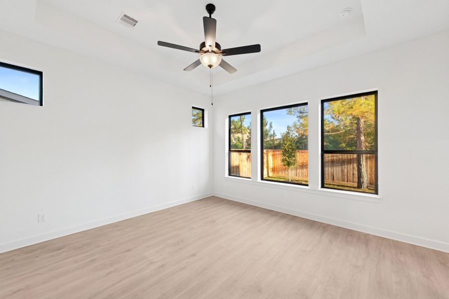 Spacious, unfurnished interior of a new home in Kresston, Magnolia (Image 18).