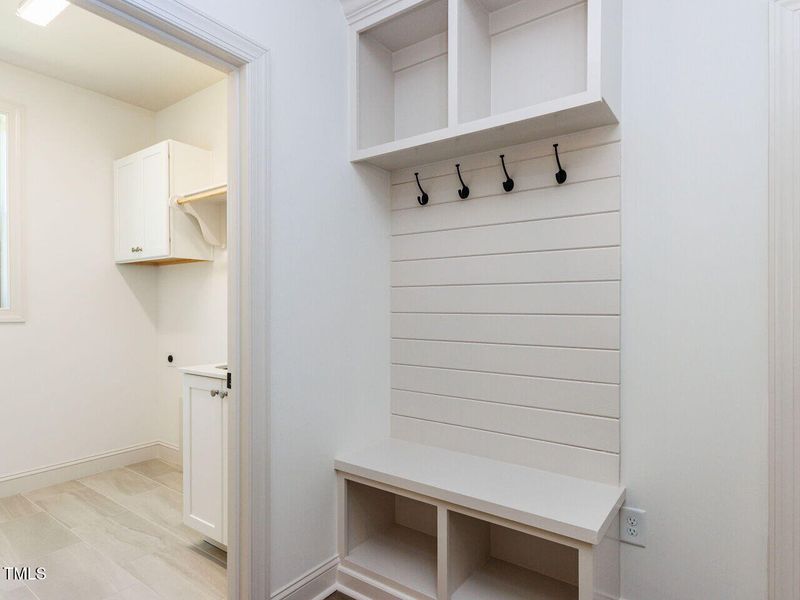 016-1280x960-owners-entrance