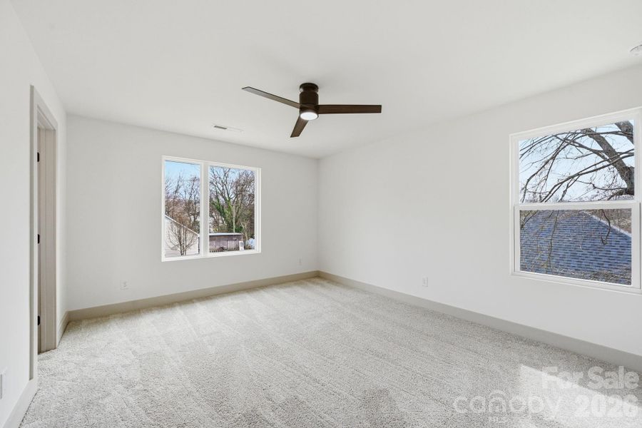 Spacious, unfurnished interior of a new home in , Monroe (Image 27).