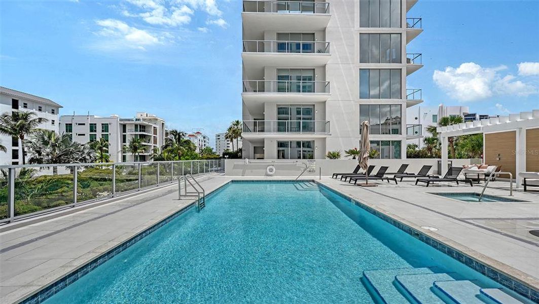Condo located in Sarasota, FL showcasing its design and architecture (Image 34). Condo located in Sarasota, FL showcasing its design and architecture (Image 34).