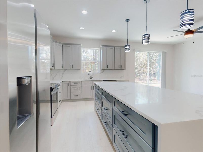 Furnished interior view inside a new home in , Dunnellon (Image 4).