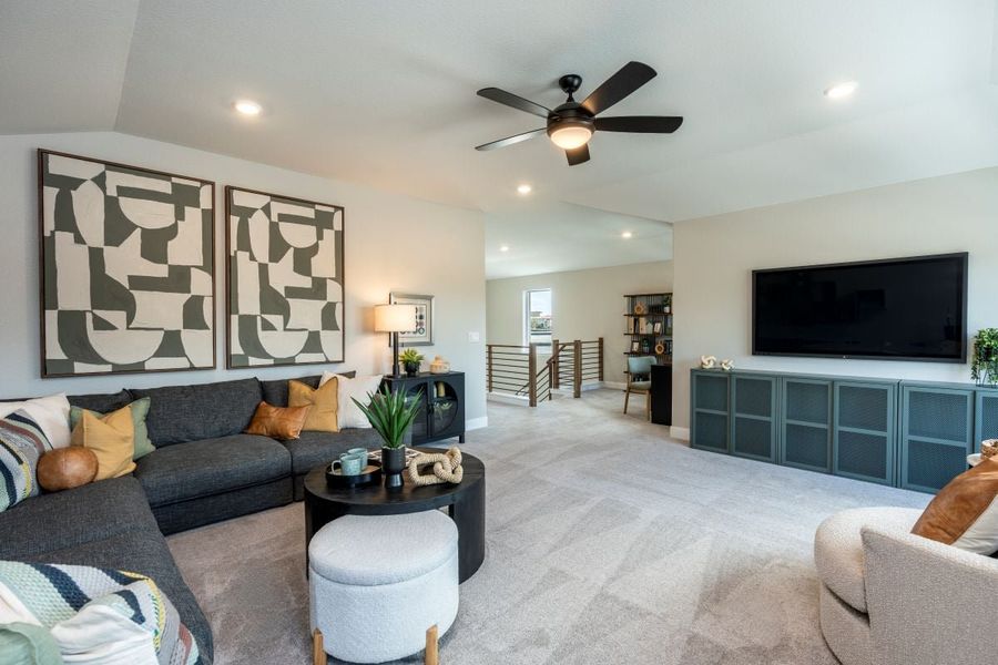 Representative furnished interior of a home built from the 2527 Modeled by KB Home in Creekside at Estancia, Austin (Image 11).
