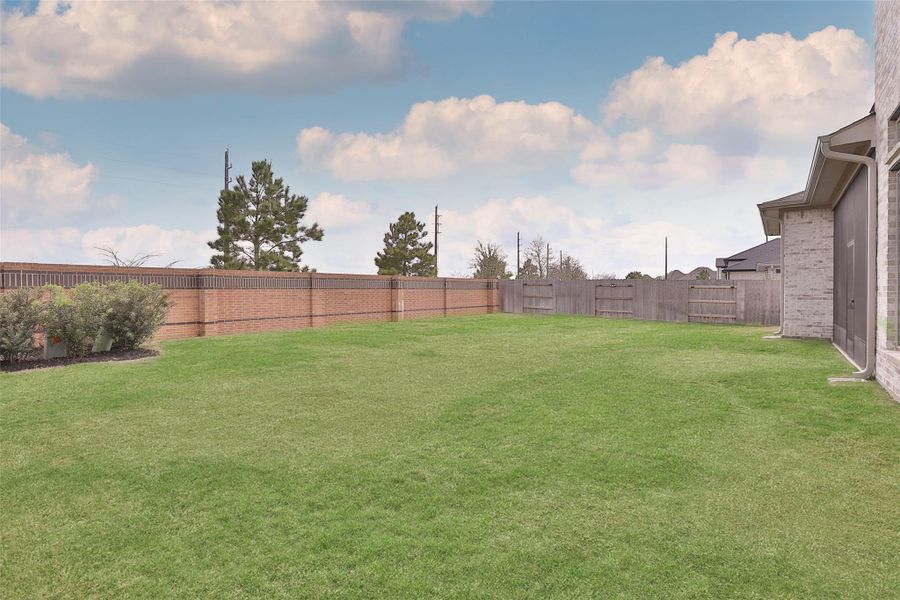 Exterior details and patio area of a home in Elyson, Katy (Image 4).