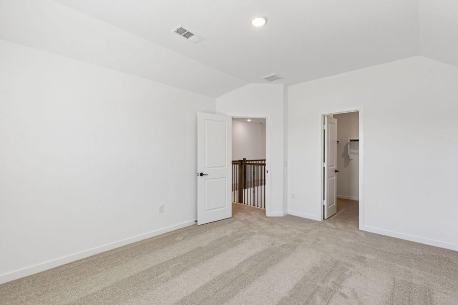 Spacious, unfurnished interior of a new home in Mavera, Conroe (Image 10). Spacious, unfurnished interior of a new home in Mavera, Conroe (Image 10).