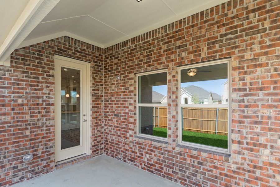 Representative exterior details of a home built from the Colorado by UnionMain Homes in Elevon, Lavon (Image 2). Representative exterior details of a home built from the Colorado by UnionMain Homes in Elevon, Lavon (Image 2).