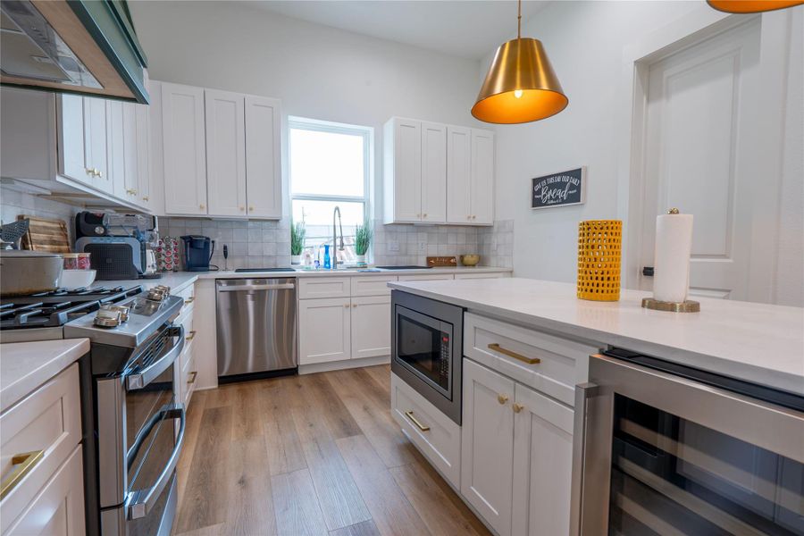 Furnished interior view inside a new home in , Houston (Image 28). Furnished interior view inside a new home in , Houston (Image 28).