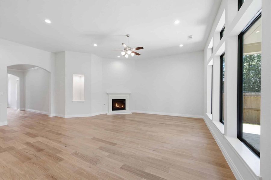 Spacious, unfurnished interior of a new home in The Woodlands Hills 65′, Willis (Image 24).