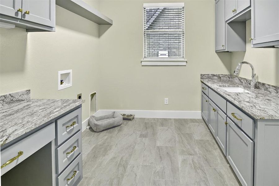 Furnished interior view inside a new home in , Burleson (Image 27).