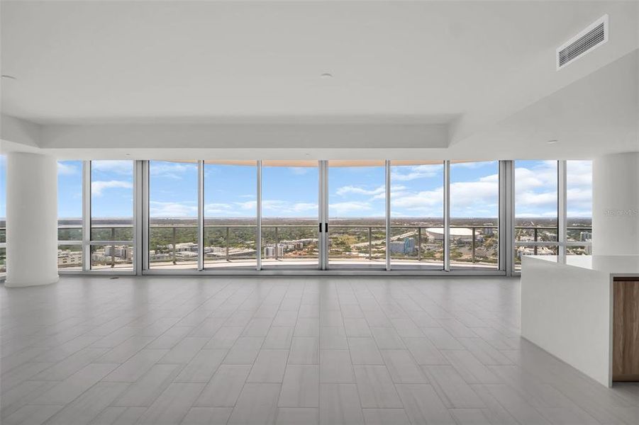 Spacious, unfurnished interior of a new home in , St. Petersburg (Image 23).