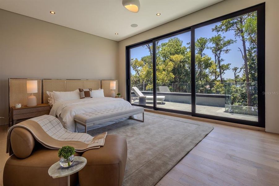 Furnished interior view inside a new home in , Windermere (Image 12).