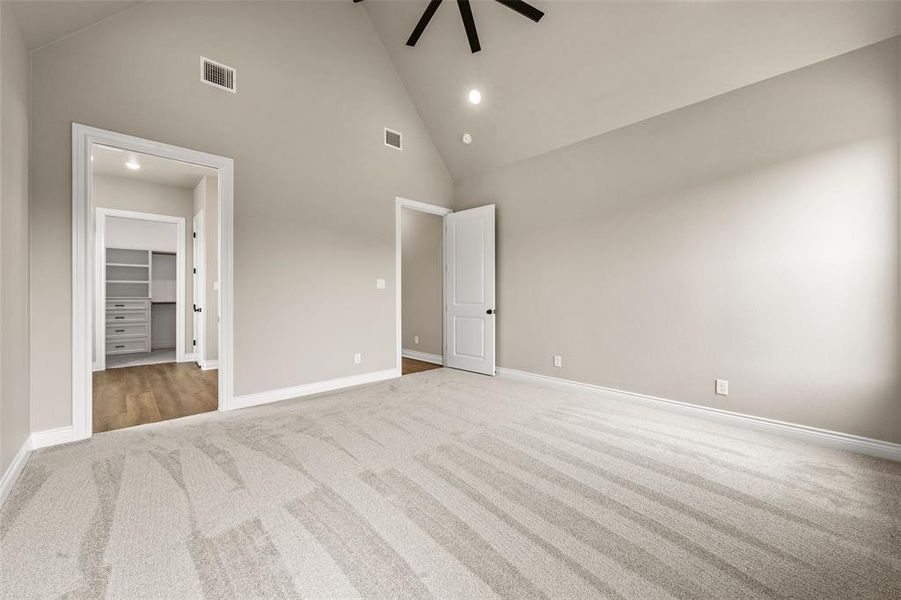 Spacious, unfurnished interior of a new home in , Gatesville (Image 22).