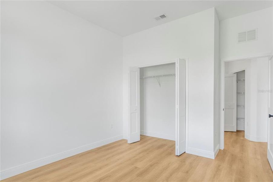 Spacious, unfurnished interior of a new home in , Apopka (Image 34).