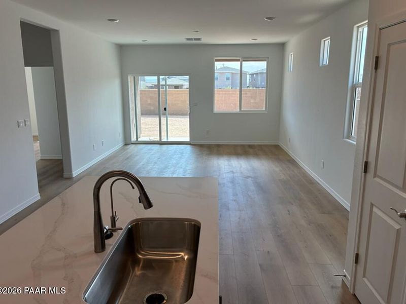 Image 7 of a home in South Ranch Destination Collection.