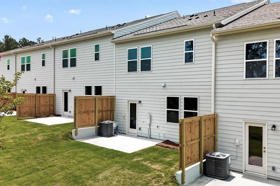 Exterior details and patio area of a home in Weatherfield, Buford (Image 3).