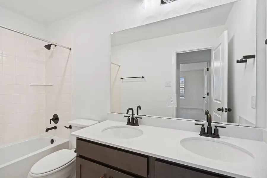 Note: Sample product photo. Actual exterior and interior selections may vary by homesite. Photo may be virtually staged Note: Sample product photo. Actual exterior and interior selections may vary by homesite. Photo may be virtually staged