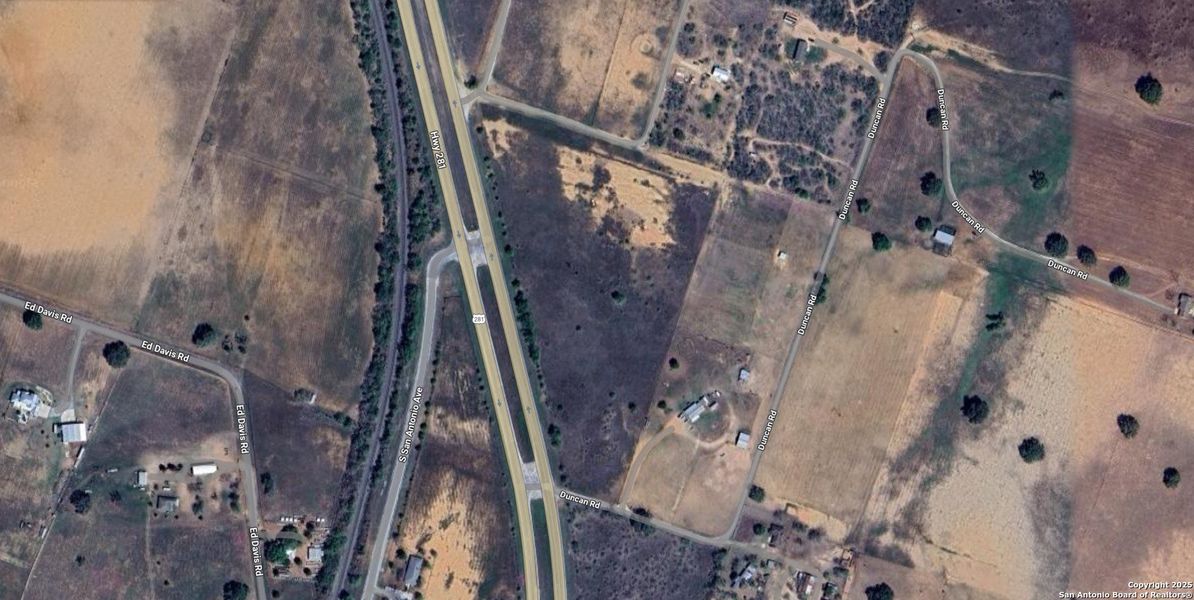 Image 27 of a home in . Image 27 of a home in .