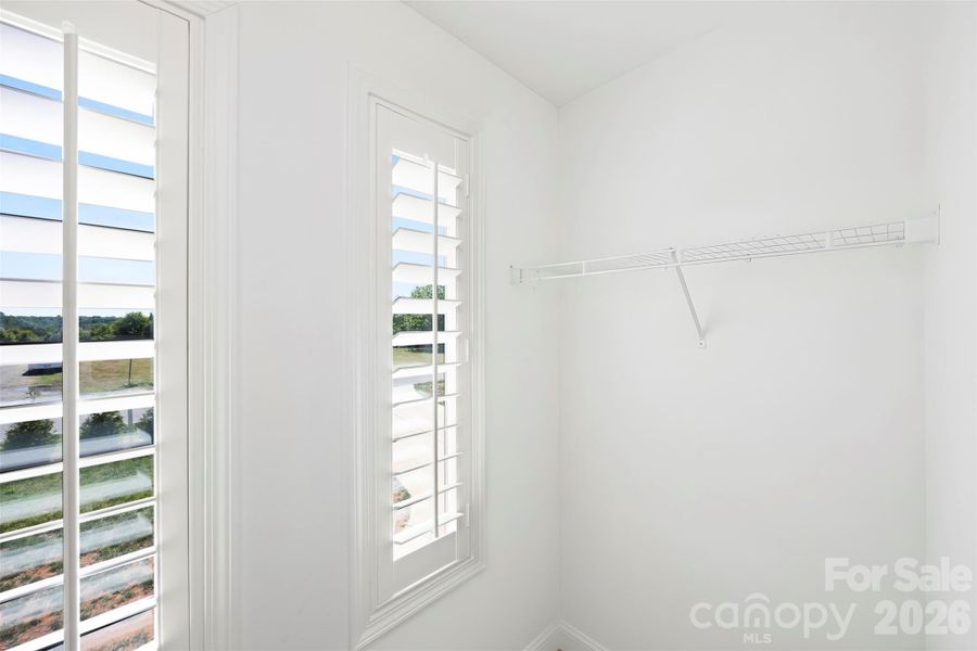 Spacious, unfurnished interior of a new home in , Kings Mountain (Image 20).