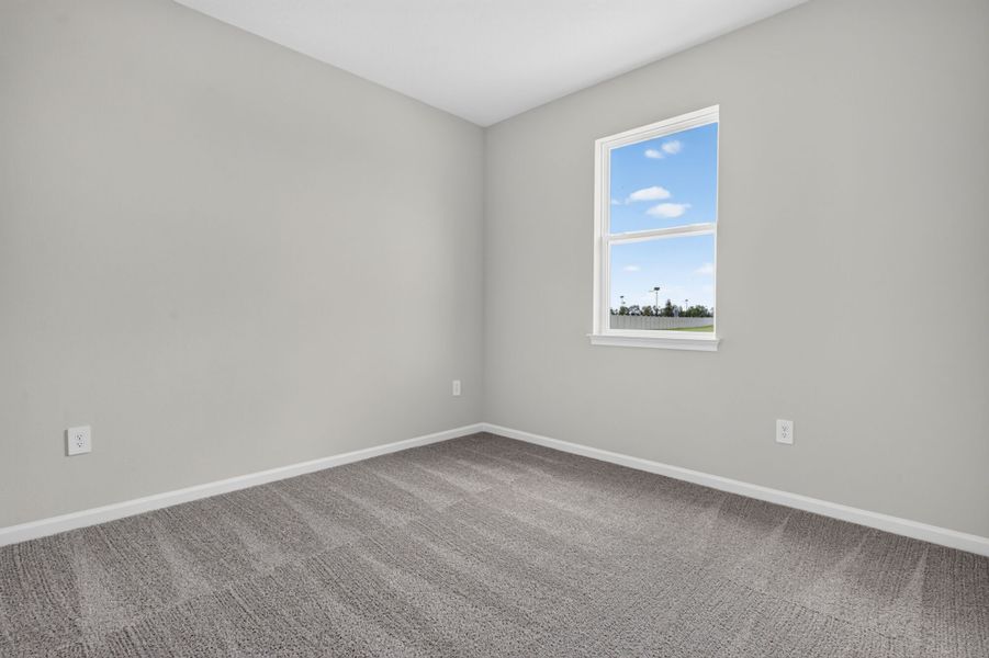 Spacious, unfurnished interior of a new home in Pasadena Ridge Master, Dade City (Image 12).