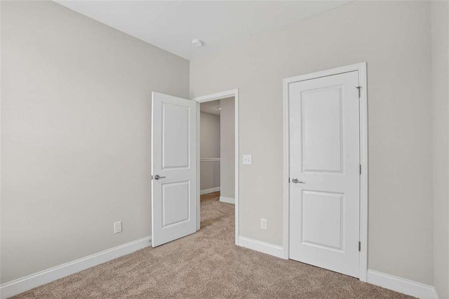 Spacious, unfurnished interior of a new home in Morning Creek Forest, South Fulton (Image 17).