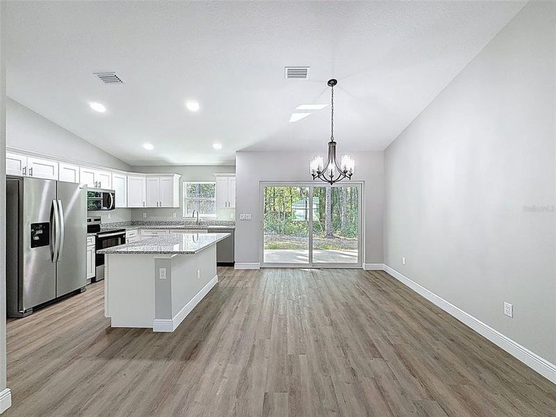 Furnished interior view inside a new home in , Dunnellon (Image 12).