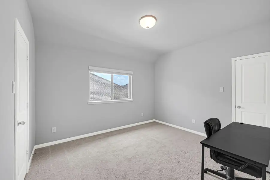 Image 6 of a home in Towne Lake 60'. Image 6 of a home in Towne Lake 60'.