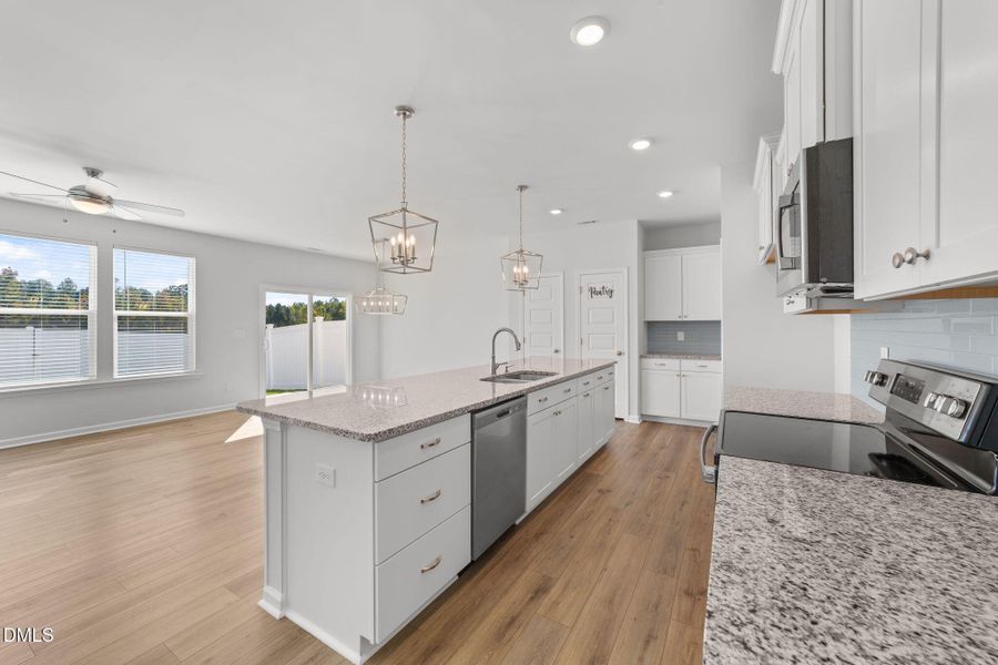 23-web-or-mls-VB4A5215 23-web-or-mls-VB4A5215