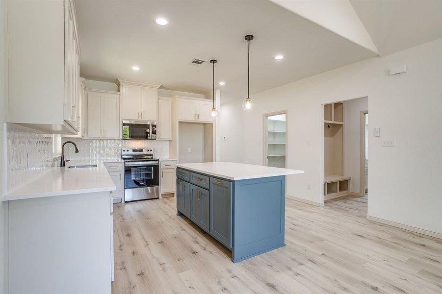 Furnished interior view inside a new home in , Granbury (Image 12). Furnished interior view inside a new home in , Granbury (Image 12).