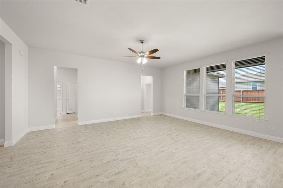 317 Comfort- Kitchen-1