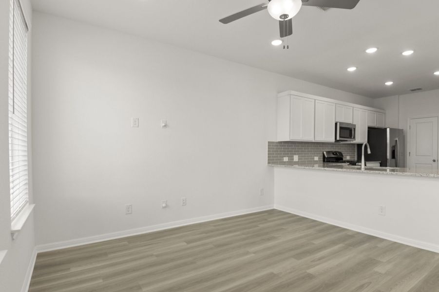 Spacious, unfurnished interior of a new home in Trace, San Marcos (Image 25). Spacious, unfurnished interior of a new home in Trace, San Marcos (Image 25).