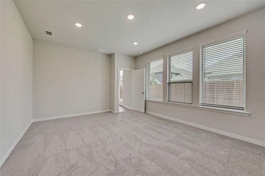 Spacious, unfurnished interior of a new home in Villages of Hurricane Creek, Anna (Image 23). Spacious, unfurnished interior of a new home in Villages of Hurricane Creek, Anna (Image 23).